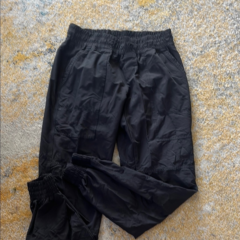 MEC joggers